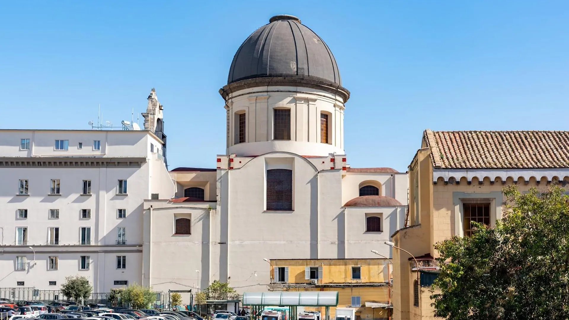 Maiella16 Guesthouse Naples Italy