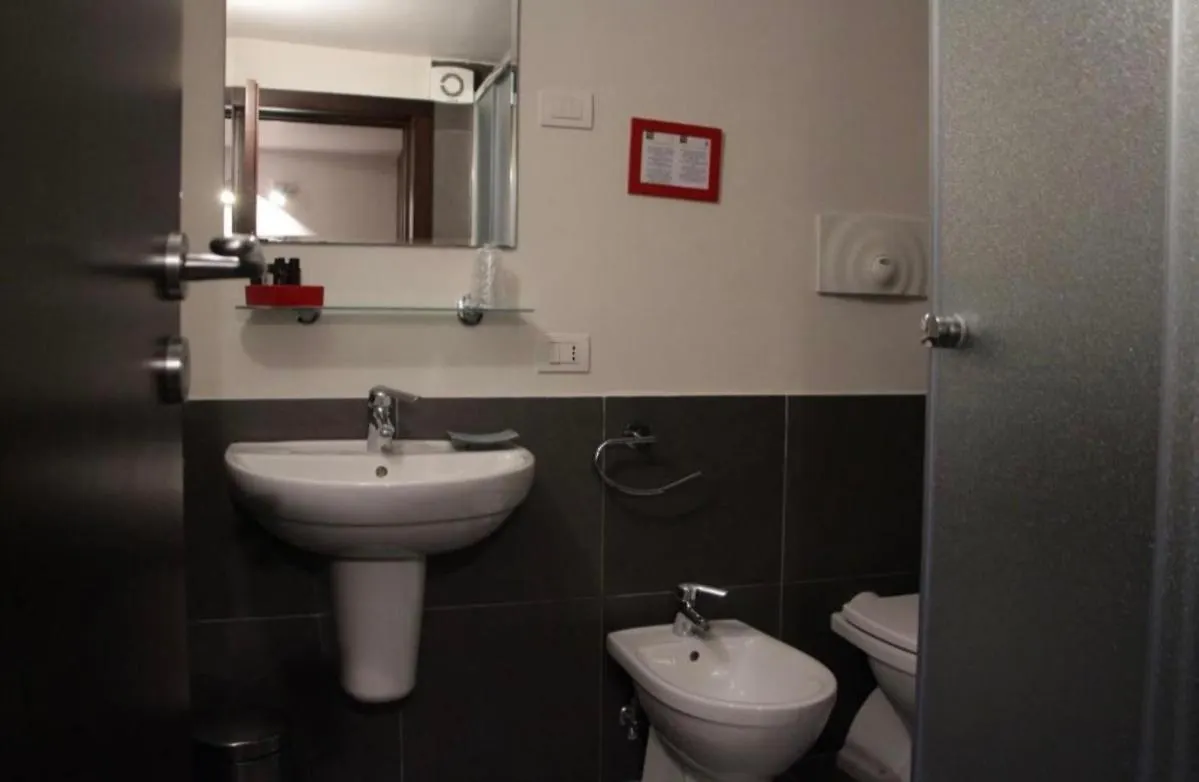 Maiella16 Guesthouse Naples Italy
