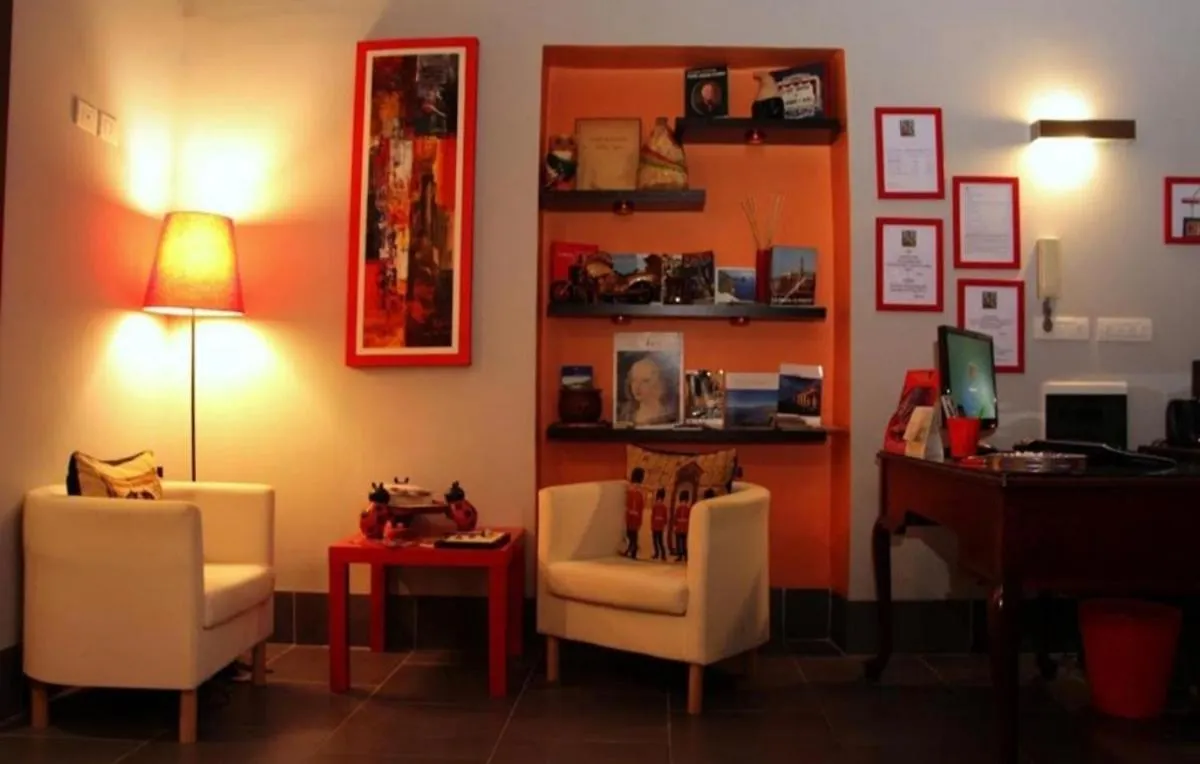 Maiella16 Guesthouse Naples