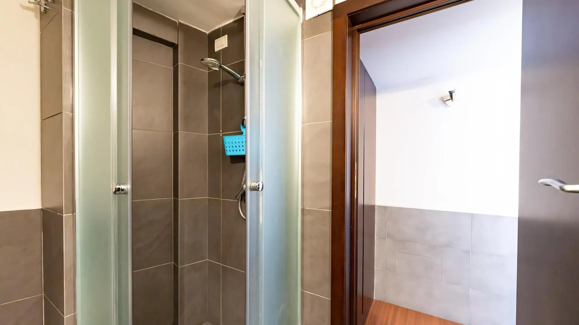 Maiella16 Guesthouse Naples