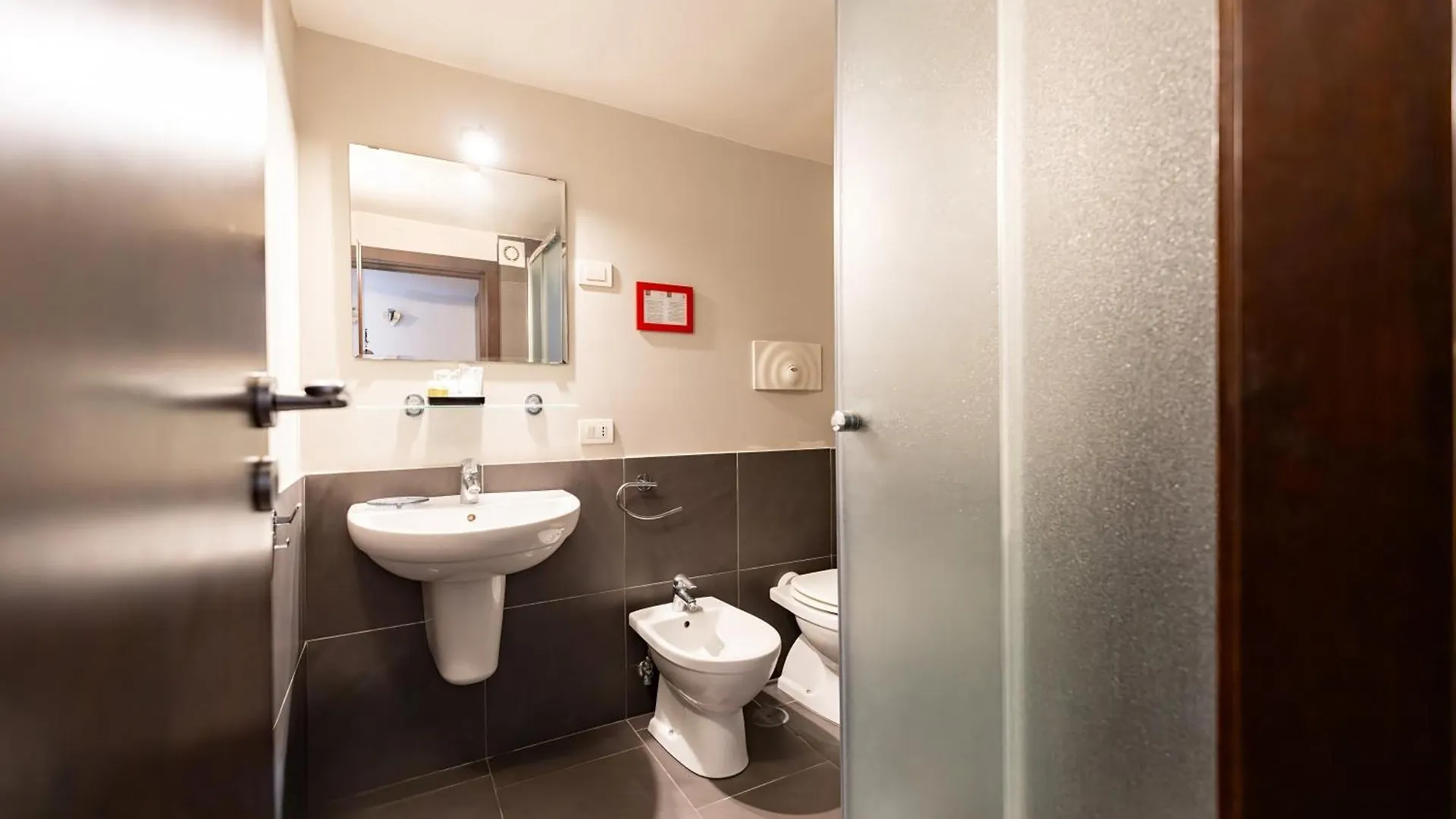 Maiella16 Guesthouse Naples 0*,  Italy