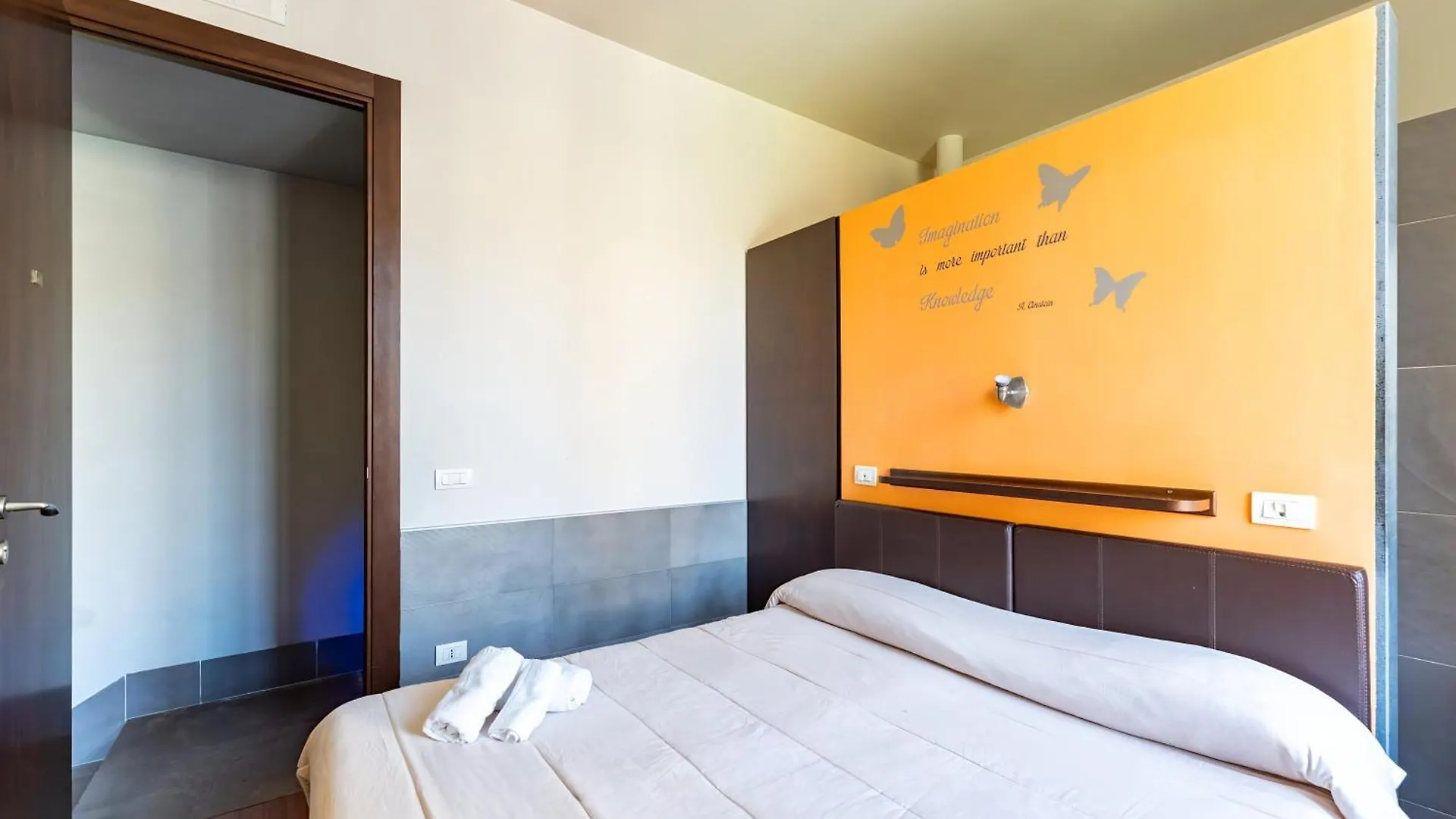 Maiella16 Guesthouse Naples